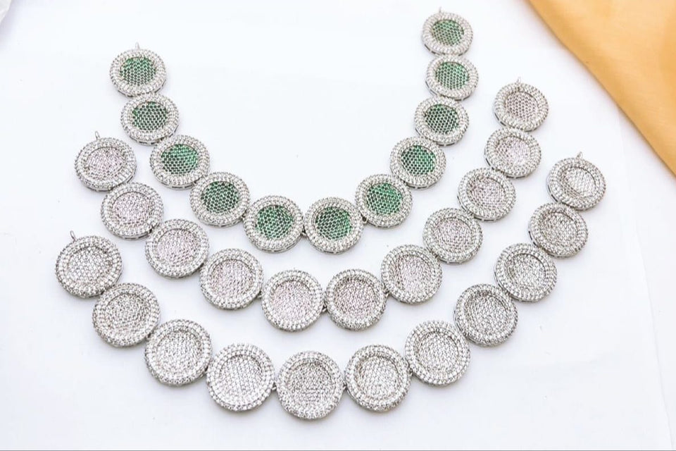 Luxury Round Crystal Choker Necklace Set – Elegant Party Jewelry | Aura Official