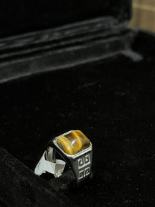 Tiger Eye Stone Men’s Ring – Bold • Stylish • Protective