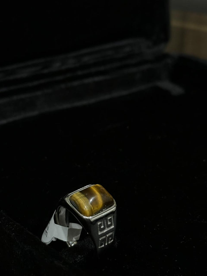 Tiger Eye Stone Men’s Ring – Bold • Stylish • Protective