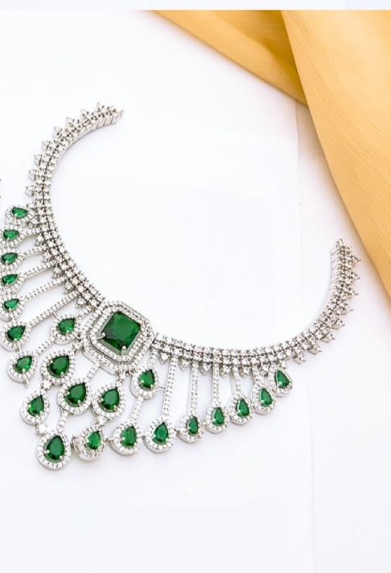 Luxury Crystal Bridal Jewelry Set – Premium Artificial Diamond Necklace, Earrings & Maang Tikka (Multiple Colors Available)